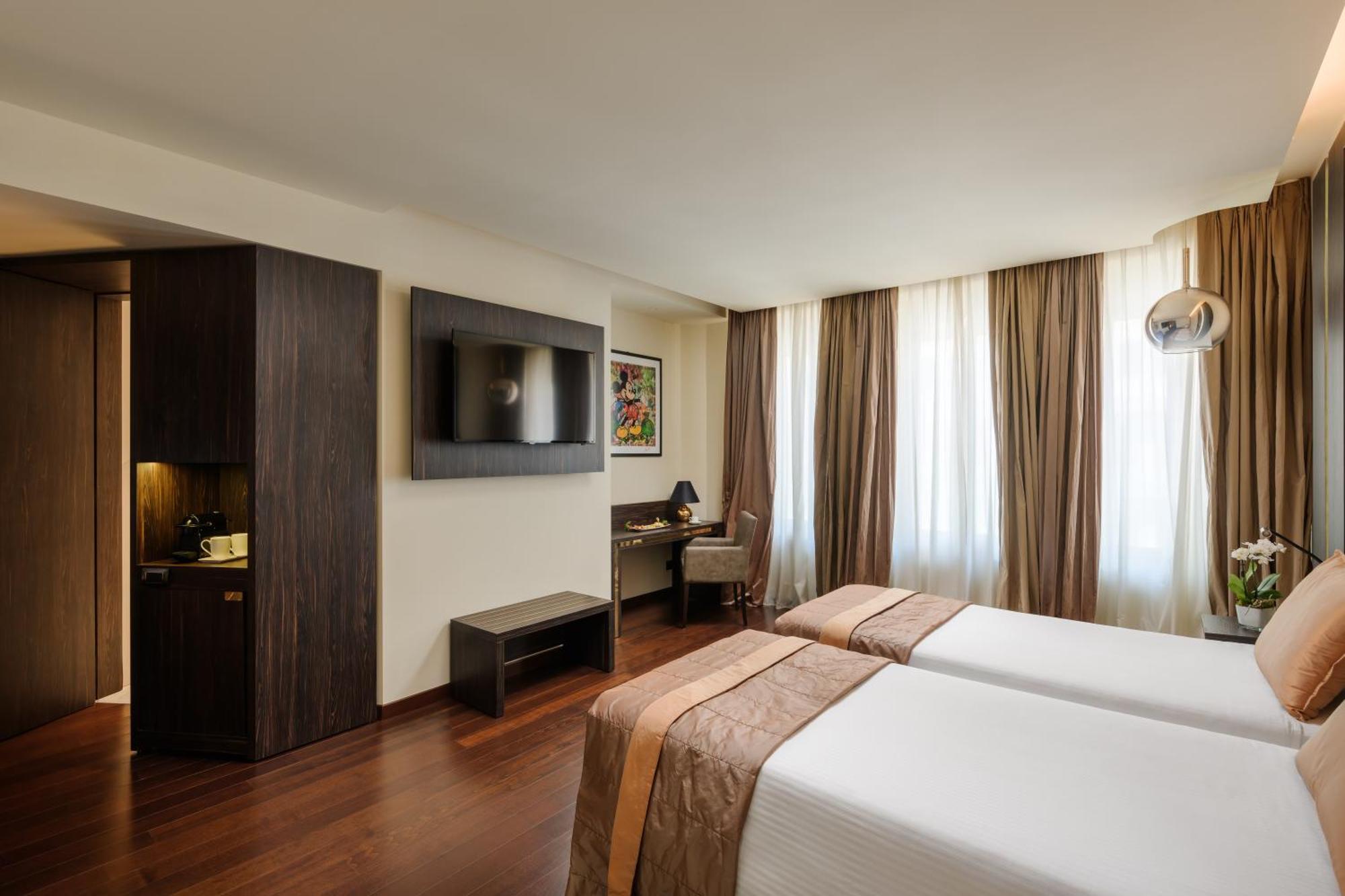 Deluxe Triple Room,1552028941:JPEG